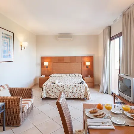 Aparthotel Pierre & 4*