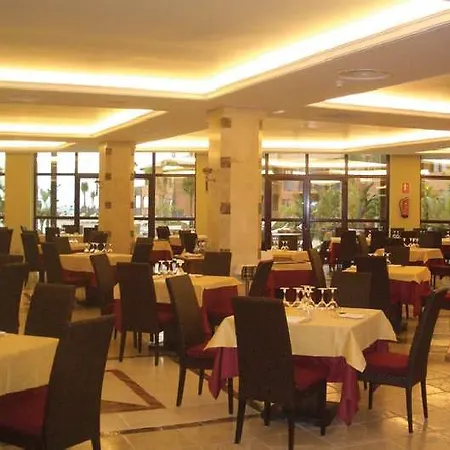 Apart-hotel Pierre & Estepona