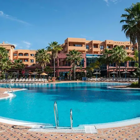 Pierre & Aparthotel 4*