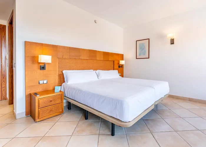 Bakour Oh Nice Costa Del Sol Hotel 4*